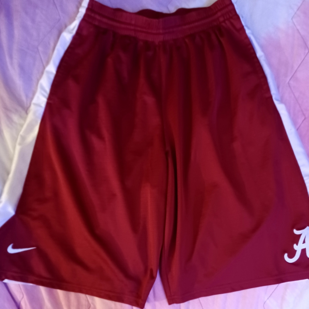 Alabama DRI-FIT basketball shorts size Med